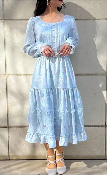 axes femme SAKURA 티어드 원피스