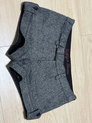 TOMMY HILFIGER 숏팬츠 W28