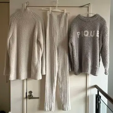 젤라또피케 상하의 세트