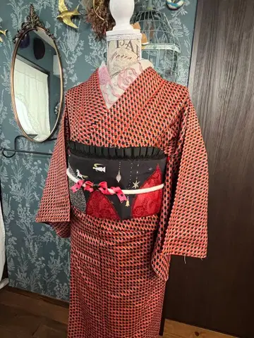 혼방 앤티크 코몬