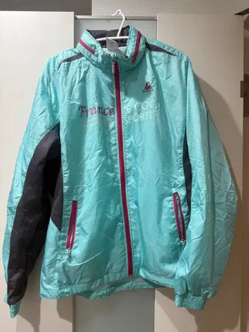 르꼬끄 스포르티브 스카이블루 나일론 자켓