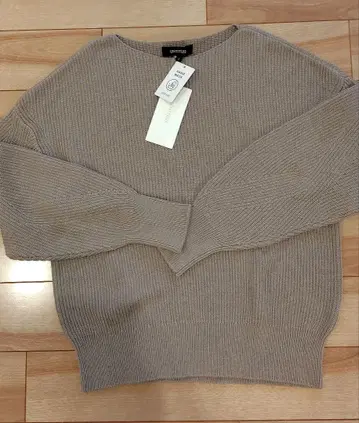 [ 택 포함 새상품 ] UNTITLED 베이지 코튼 실크 니트