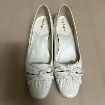 Rue Angers 화이트 리본 플랫슈즈