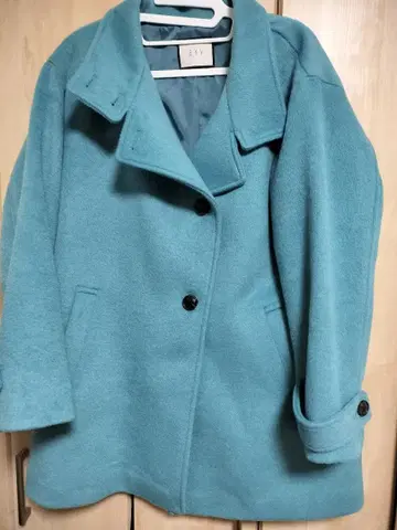 a.v.v 캐시미어 혼방 깔끔한 색상 스탠드 미디 코트