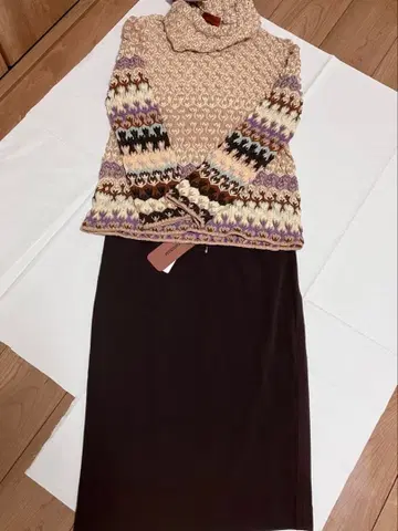 MISSONI 터틀넥 니트 & 스커트 세트