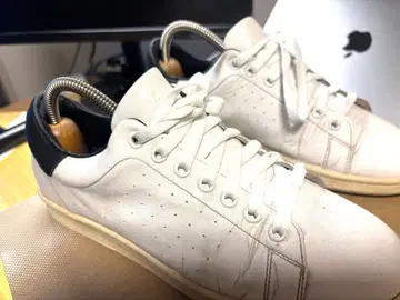 Sandro 화이트/네이비 가죽 스니커즈