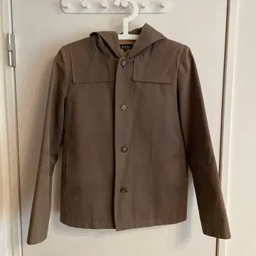 A.P.C. 후드 부착 자켓 M 사이즈 브라운