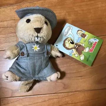 즐겁게 노래하는 쥐 씨