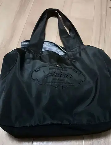 블랙 토트백 자수 로고 포함