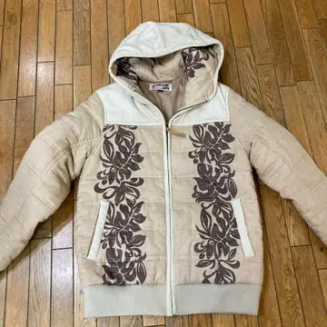 로컬 모션 플라워 무늬 퀼팅 자켓 FREE