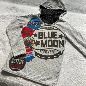 BLUE MOON BLUE 블루문 블루 후드 부착 긴팔 T셔츠