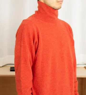 MITTAN 우루과이울 터틀 니트 빨강주황