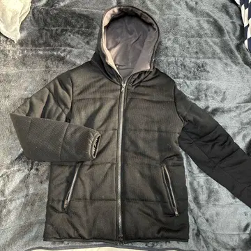 유니클로 자켓 포근포근 플리스 L 사이즈 상당히 따뜻함 색상은 블랙