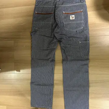 The L.A.Mart producedby EDWIN 페인터 팬츠