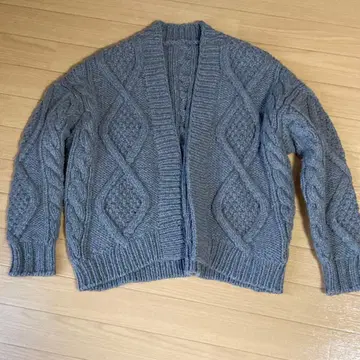 그레이 케이블 니트 가디건 긴팔