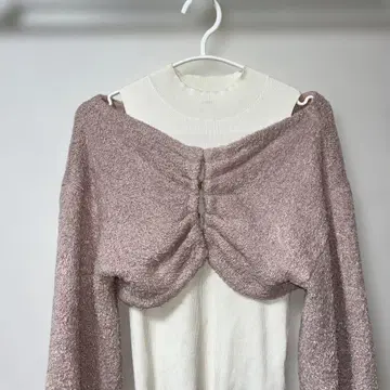 스나이델 핑크 니트 오프숄더 퍼 볼레로 세트 가디건