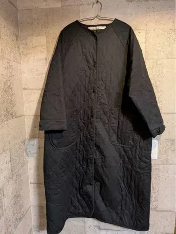 Libra 블랙 퀼팅 롱 자켓
