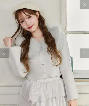 옷깃 퍼 반짝이 단추 니트