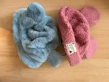 스카이블루와 핑크 플리스 모자 세트