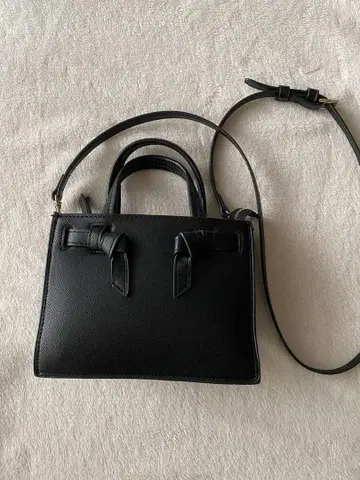 ZARA 블랙 핸드백