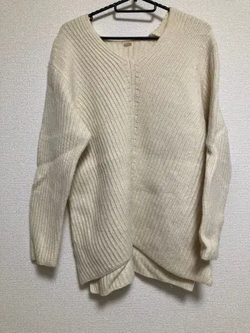 미라 오웬 아이보리 니트