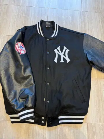 New York Yankees 바시티 자켓 블랙