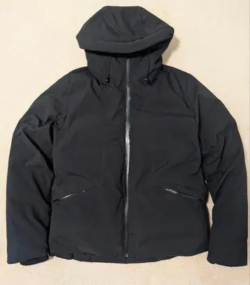 HARE 블랙 다운 자켓 후드 부착 볼륨 코트