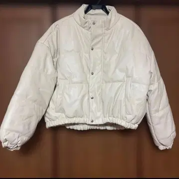 숏 기장 자켓 합성 피혁