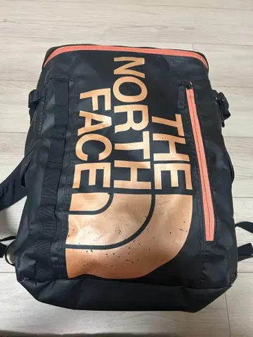 THE NORTH FACE 백팩 블랙/오렌지 [ 가격 인하 중 ]