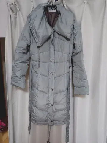 바니스뉴욕 다운 코트 롱 기장 리본 A라인 숄카라