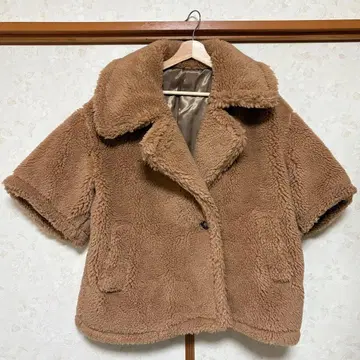 ELFRANK 빅 칼라 오버 사이즈 미들 기장 보아 코트 테디베어 코트