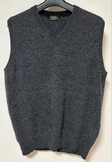 새상품, 미사용 Pure Cashmere 캐시미어 100% V넥 베스트