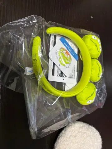 리틀 그린멘, 미니, 머리띠