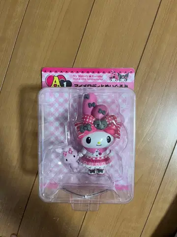 해피 복권 마이멜로디 쿠로미 피규어 마이멜로디와 봉제 인형