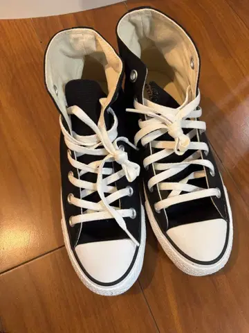 Converse 블랙 하이컷 스니커즈