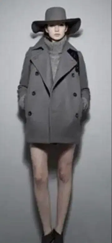 새상품급 리라쿠스 코트