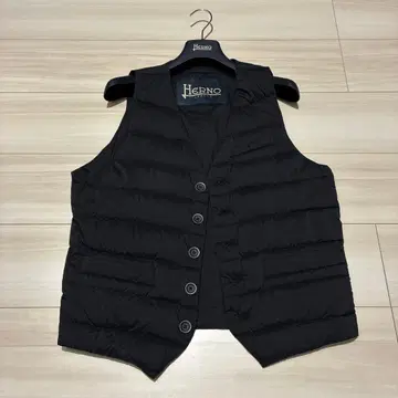 Herno 블랙 다운 베스트