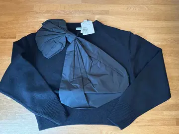 ESTNATION 블랙 리본 포함 스웨터 미사용 새상품 정가 3만 이상