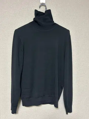 블랙 터틀넥 니트 유니클로