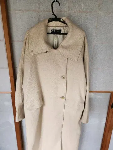 ZARA 베이지 롱 코트 L 사이즈
