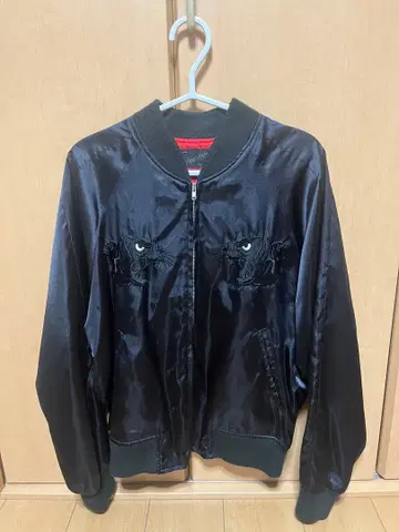 하라주쿠 데포트 올 블랙 자수 스카잔