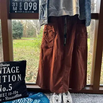 큐브 슈가 밀리터리 카고 스커트