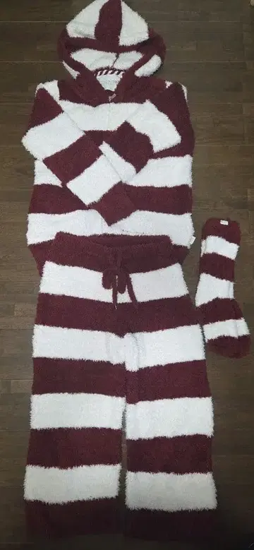 젤라또피케 상하의, 양말 세트