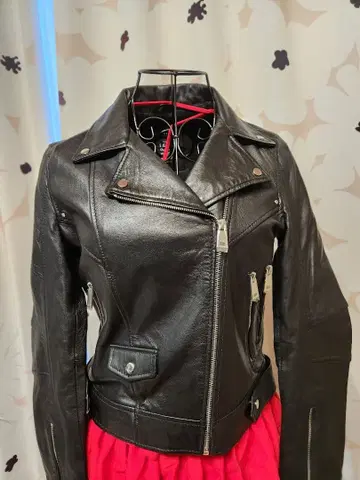 ZARA 가죽 라이더 자켓 S 사이즈