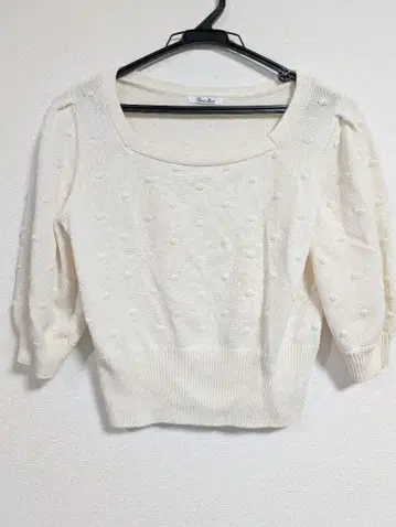 Free's Mart 아이보리 반팔 니트