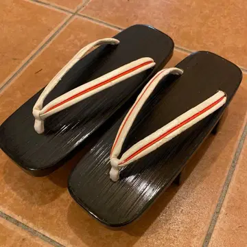 기온 노포 다나카야 나막신 하나오 노후화로 인한 교체 필요