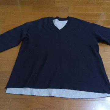 SHIPS 네이비 V넥 니트