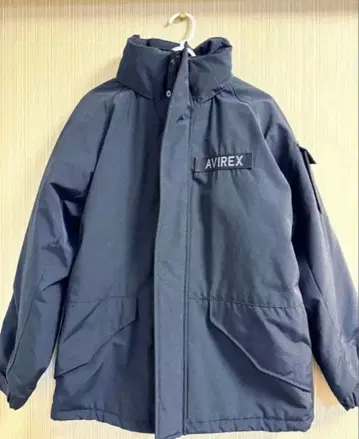 AVIREX 블랙 밀리터리 자켓 M 사이즈