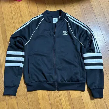 adidas 블랙 저지 M 사이즈