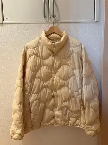 유니클로 다운 자켓 L 웨이브 퀼트 릴랙스